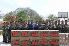 Wang Jun, chairman of the Long Island and visit troops